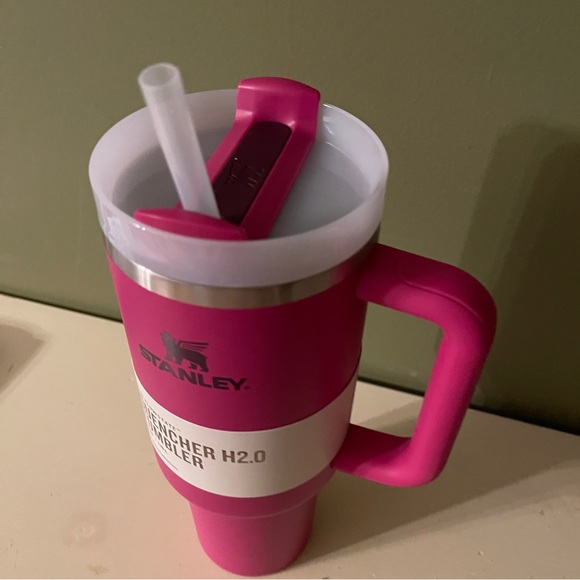 NWT Stanley Quencher H2.0 FlowState Tumbler Fuchsia 40oz - Picture 4 of 10